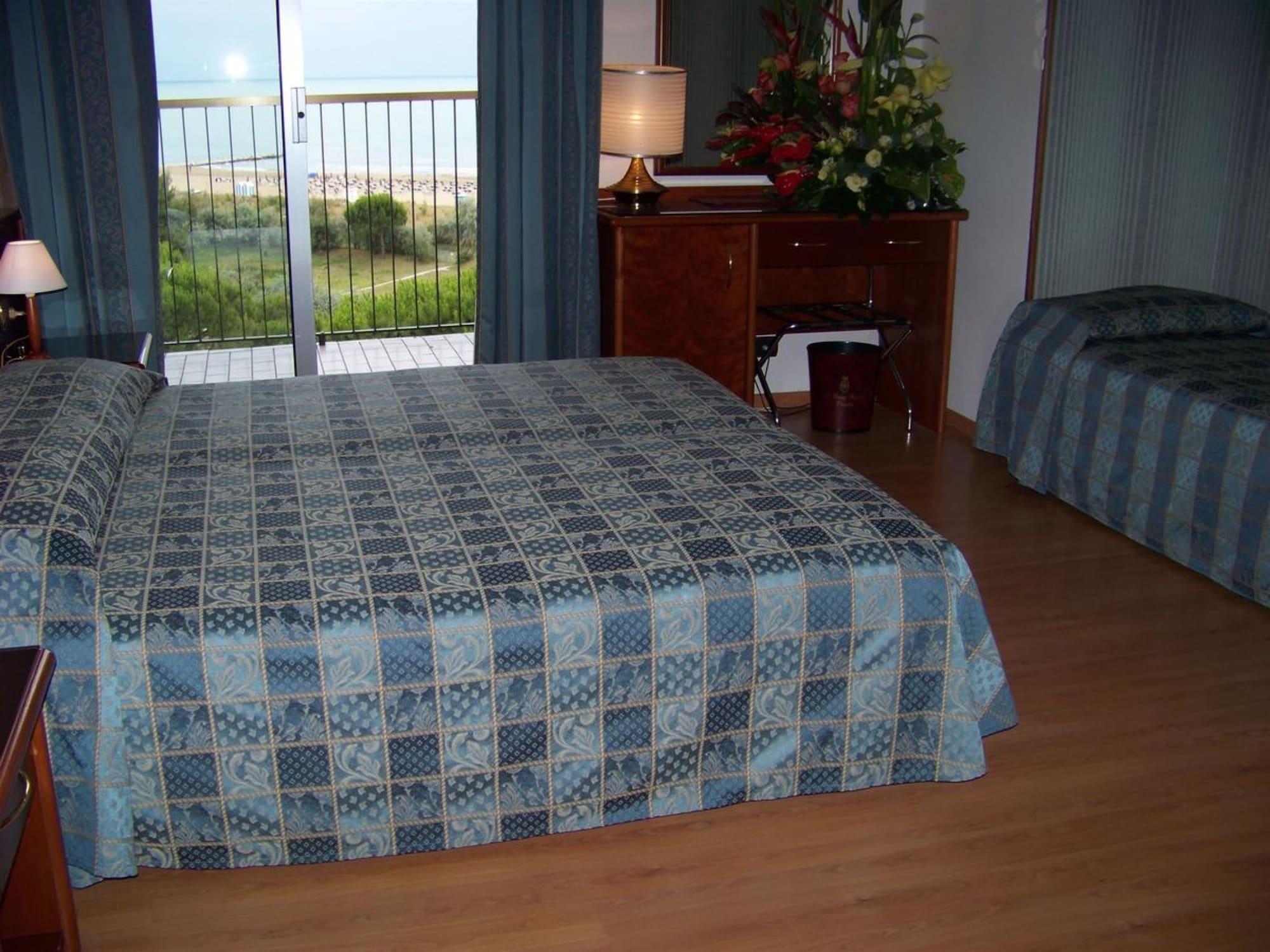 Hotel Beau Rivage Pineta ليدو دي يسولو المظهر الخارجي الصورة