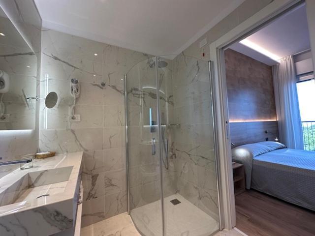 Hotel Beau Rivage Pineta ليدو دي يسولو الغرفة الصورة